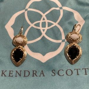 Kendra Scott black and white stone earrings set in yellow. 2” in length